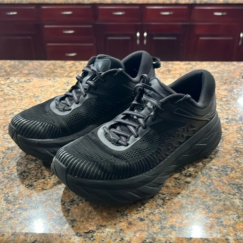 Hoka Women’s Bondi 7 Size 8 Black